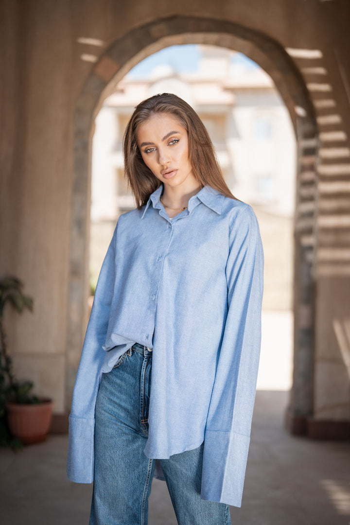 Summer essential classic blue shirt