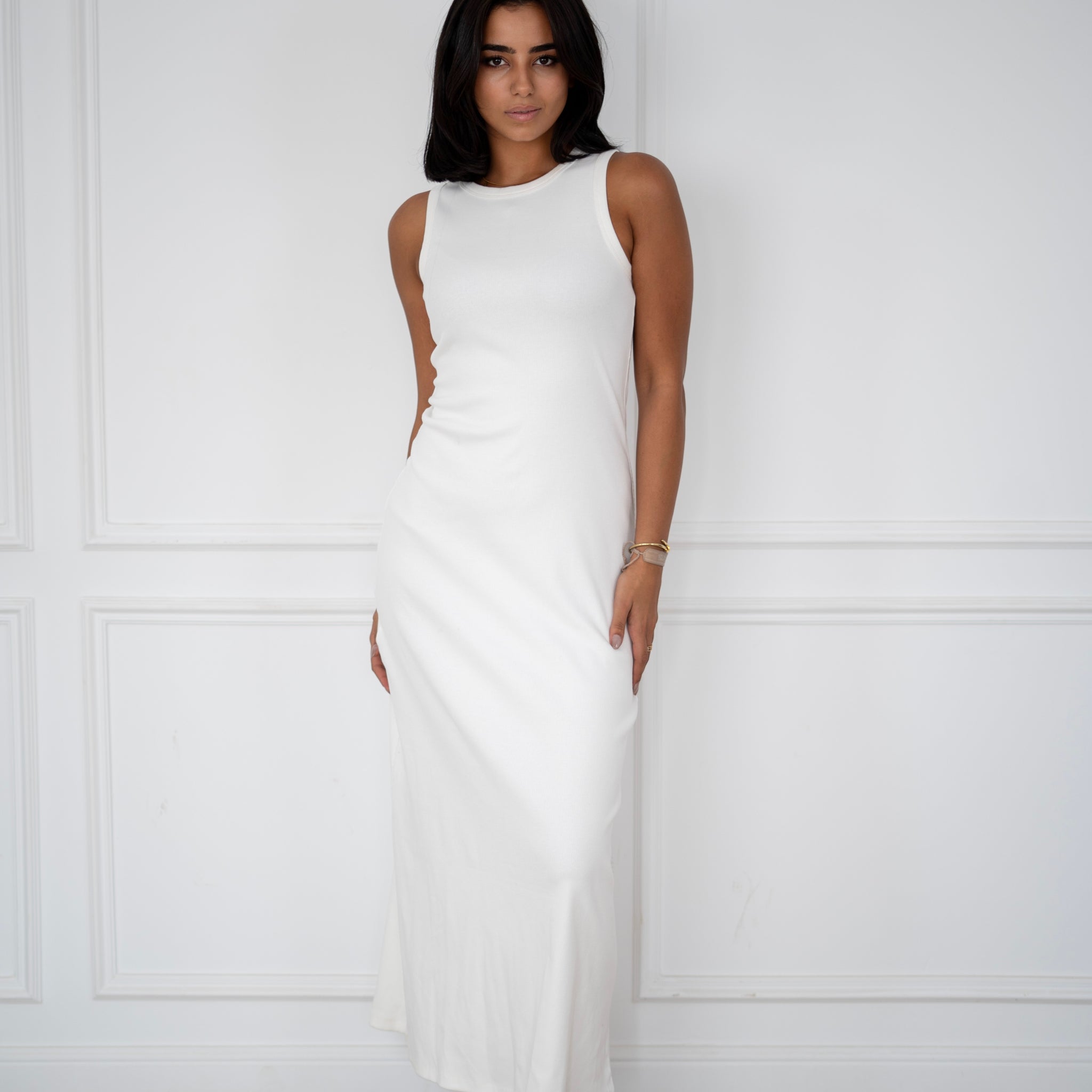 Basic sleeveless dress