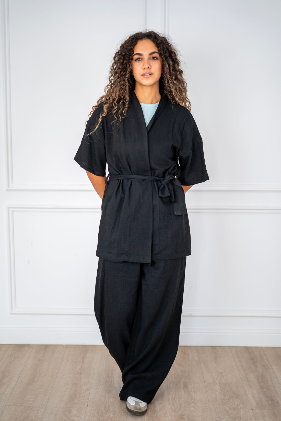 Black wrap around set